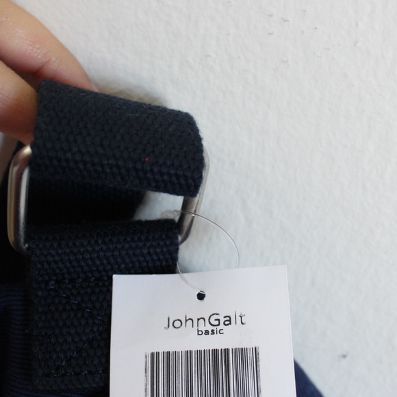 NWT Brandy Melville Striped Duffle Bag - Picture 3 of 4